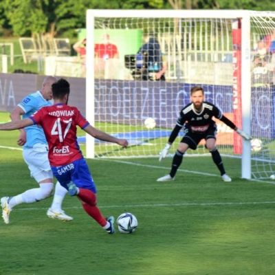 9. Tornetz 7,32 x 2,44 4 mm Professional Yakima 100111