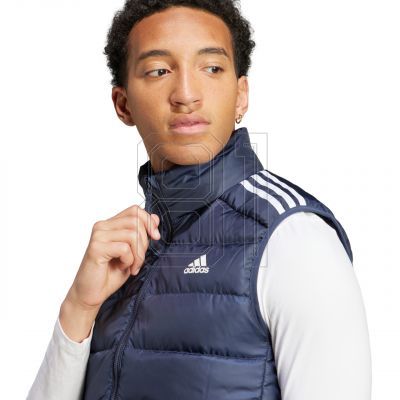 5. adidas Essentials 3-Streifen Leichte Daunenweste M IK3210