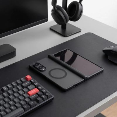 5. Tech-Protect MagPeak MagSafe Hülle für Samsung Galaxy Z Fold 8 – Mattschwarz