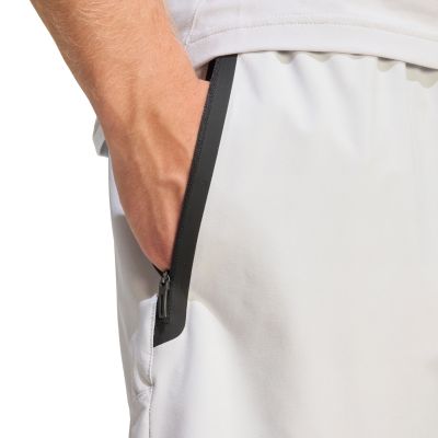 5. adidas Tiro Travel Webshorts für Herren, Grau, KE8369