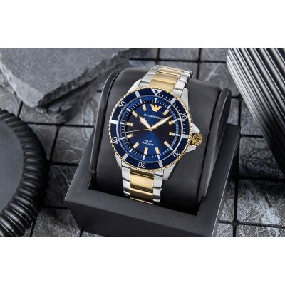 5. Herrenuhr EMPORIO ARMANI World Explorer AR11738 + Box