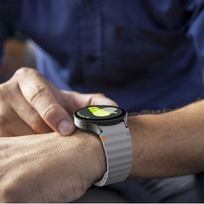 4. Tech-Protect Silikon-Sportarmband für Samsung Galaxy Watch 4/5/5 Pro/6/7/FE – Grau