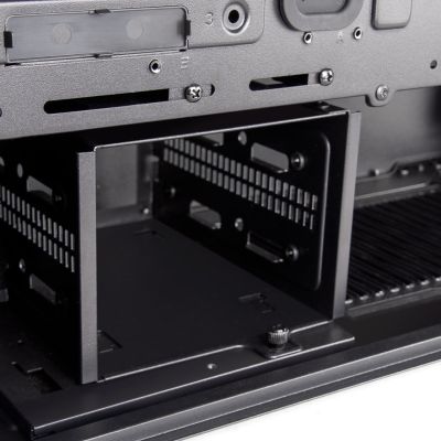 10. SilverStone SST-SED1-B Seta D1 Midi-Tower-Gehäuse – juodas