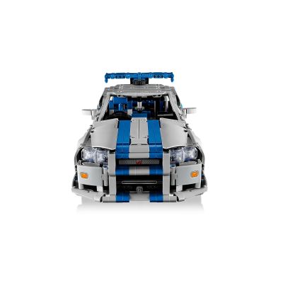 46. LEGO Technic 42210 Nissan Skyline GT-R (R34) 2 Fast 2 Furious