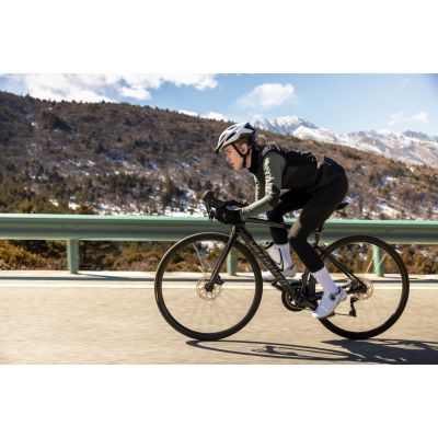 6. Shokz OpenSwim Pro Graue kabellose Knochenleitungskopfhörer