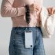 4. Ringke Handyhalterung & gepolsterte Handschlaufe mit Umhängeband – Schwarz