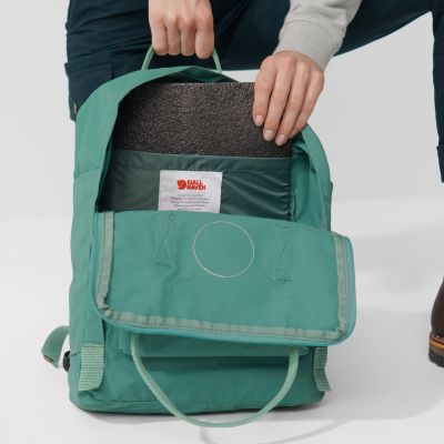 4. Fjällräven Kånken Frost Rucksack F23510-664