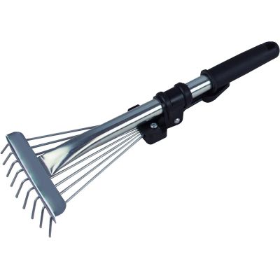 6. KLEINER, FÄCHERFÖRMIGER GARTENRECHEN AUS METALL