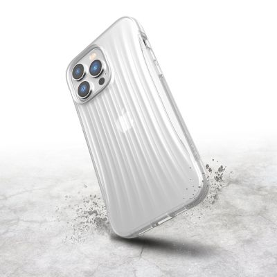 6. Raptic X-Doria Clutch Case iPhone 14 Pro Max Rückseite klar
