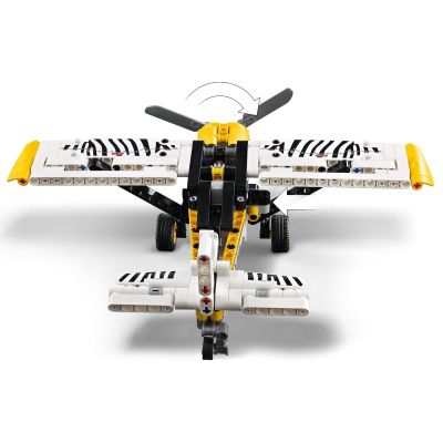 15. LEGO Technic 42198 Frachtflugzeug