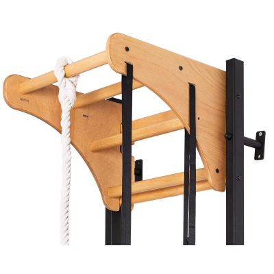 12. Turnwandbarren aus Holz und Metall mit Holzstange und Zubehörbank K 211B A076