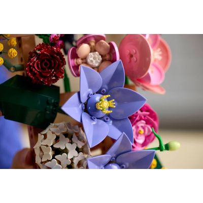 10. LEGO Botanische Kollektion 11503 – Blumenwand