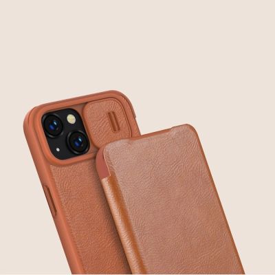 12. Nillkin Qin Leder Pro Hülle iPhone 14 Plus Kamera Cover Holster Cover Flip Case Schwarz