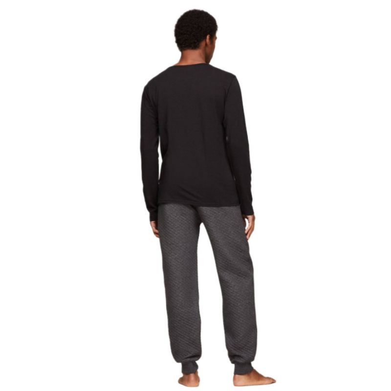 4. Tommy Hilfiger Langarm-T-Shirts im 3er-Pack Slim M UM0UM03022