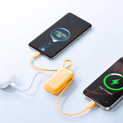 3. Joyroom JR-PR2L 35W 10000mAh Powerbank mit integrierten USB-C-Kabeln – Orange
