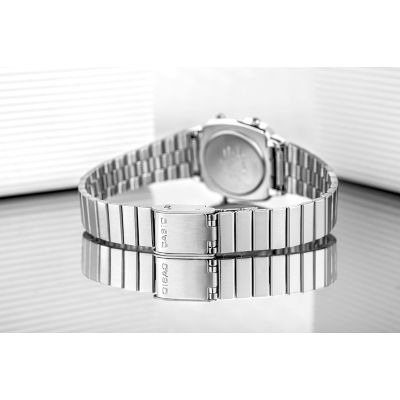 7. Damenuhr CASIO LA670WD-1DF + Box