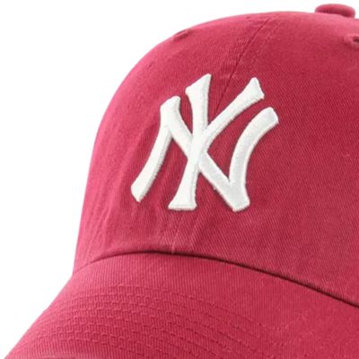 3. 47 Brand New York Yankees Clean Up Cap B-RGW17GWSNL-DR Bordeaux One size