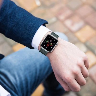 11. Tech-Protect MilaneseBand für Apple Watch 4 / 5 / 6 / 7 / 8 / 9 / SE (38/40/41 mm) – Schwarz