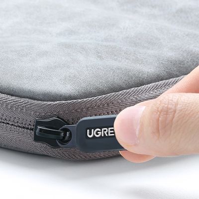 6. Ugreen LP187-Tasche für einen 14-14,9-Zoll-Laptop – Grau