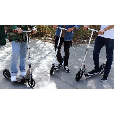 7. Razor A5 Lux Scooter 13073001 (silber)