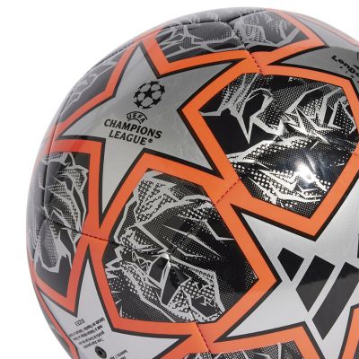 4. adidas UCL Club IN9331 Fußball