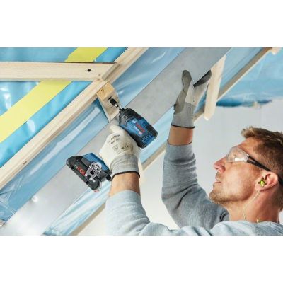 2. Bosch GDR 18V-200 Professional