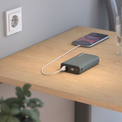 5. RealPower 333646 Powerbank 20000 mAh Grün