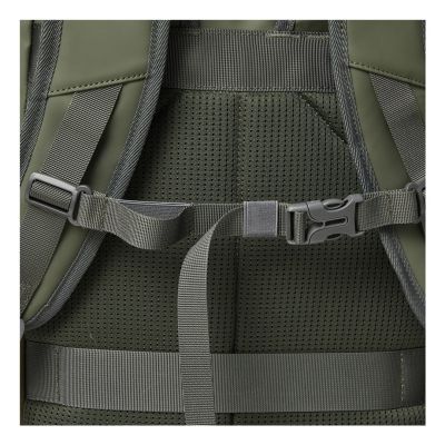 16. Rivacase Eden Rucksack Reiserucksack Olivgrünes gewachstes Leder (Pull-Up), Polyester, recyceltes Polyethylenterephthalat (rPET)