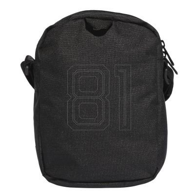 6. adidas Essentials Organizer-Tasche HT4738