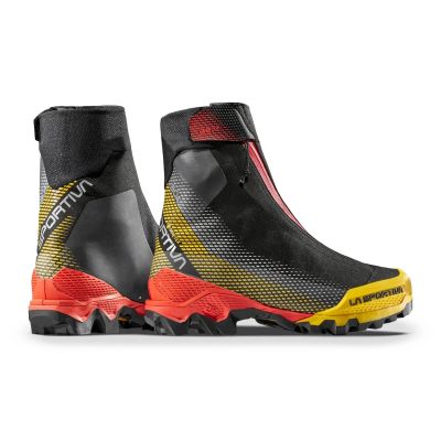 5. La Sportiva Aequilibrium Top GTX ZFMS094K00Y00 Schwarz/Gelb