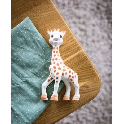 8. Sophie die Giraffe Geschenkset mit Beißring 000013