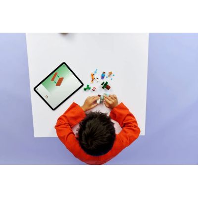 7. LEGO Minecraft 21583 Steves Taiga-Abenteuer