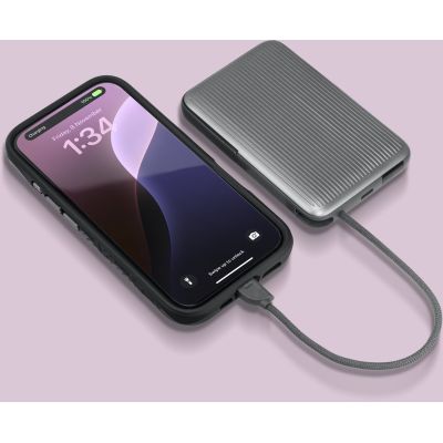 9. LAUT POWER CHARGE RISER+ Powerbank