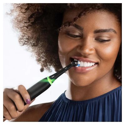 5. Oral-B iO Series 5 Zahnbürste, matt schwarz