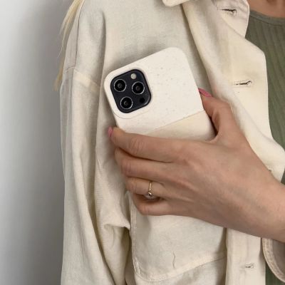 8. Eco Case Hülle für iPhone 14 Plus abbaubare Silikonhülle weiß