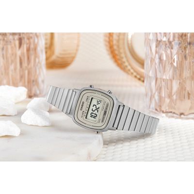 6. CASIO Vintage Damenuhr LA670WEA-8AEF + Box