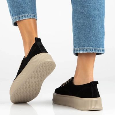 7. Schwarze Leder-Plateau-Sneaker Filippo DP6122