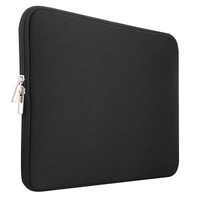 7. Universelle Laptophülle 15,6'' – Schwarz