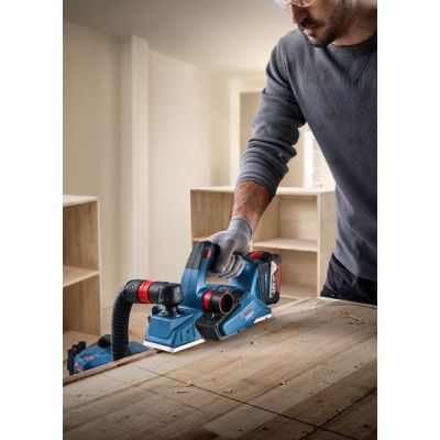 11. Bosch GHO 185-LI Schwarz, Blau 14000 U/min