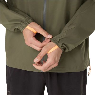 4. Asics FujiTrail Elite Wasserdichte Jacke 2011D265-301 Grün L