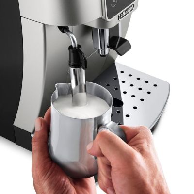 2. DeLonghi ECAM220.31SB Kaffeemaschine