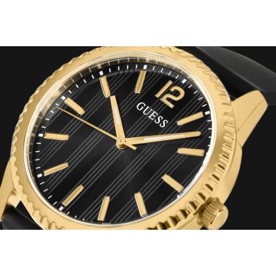 4. Guess Chip Herrenuhr GW1063G2 + Box