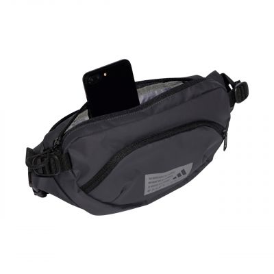 5. adidas Hybrid IT4588 Tasche