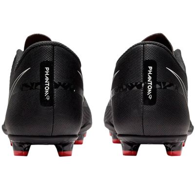 11. Nike Phantom GT2 Club MG DA5640 001 Fußballschuhe