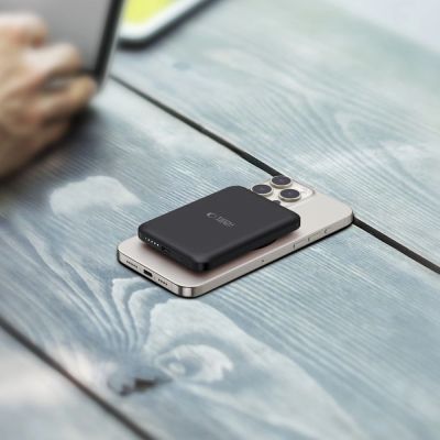 8. Tech-Protect LifeMag PB10 Powerbank mit MagSafe 5000 mAh 15 W USB-C-Anschluss – Schwarz + USB-C-Kabel