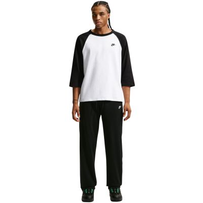 7. Nike Sportswear Club Herrenhose Schwarz FQ4332 010