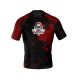 2. Das Kompressions-Rashguard „Blood“ besteht aus DBX MORE DRY M-Material.