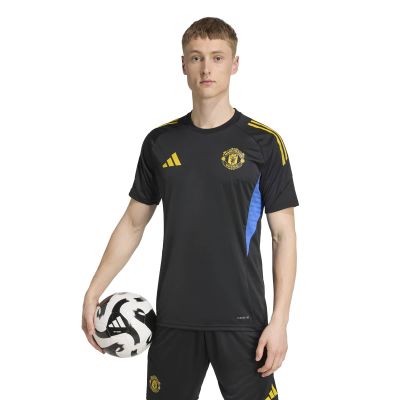 3. adidas Manchester United EU-Trainingstrikot JP3136