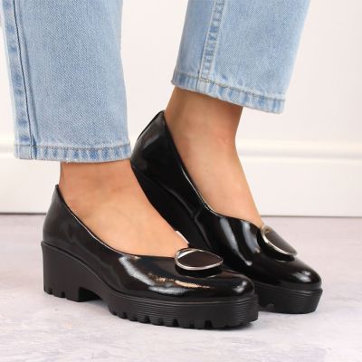 4. Filippo DP4569 Damen-Lacklederschuhe mit Verzierung