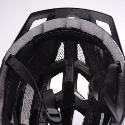 8. Radvik Stoot Fahrradhelm 92800354315